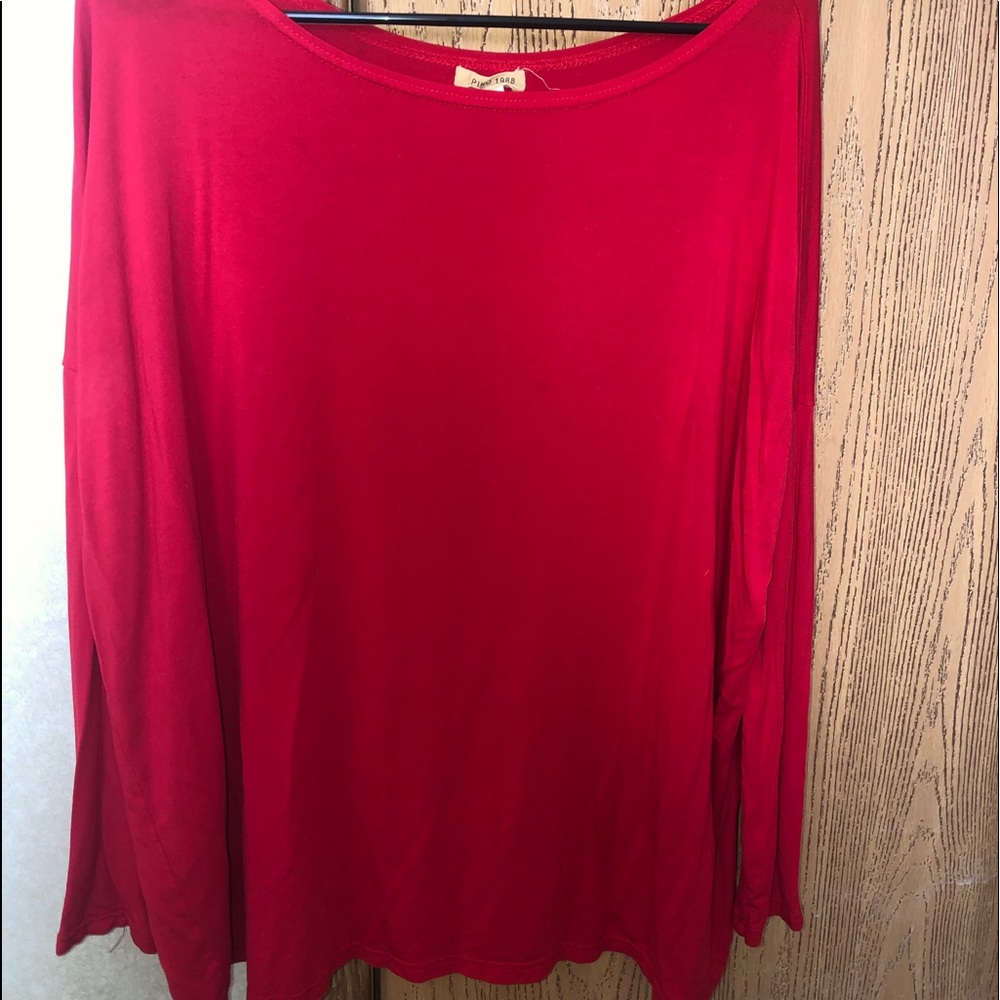 Red piko top